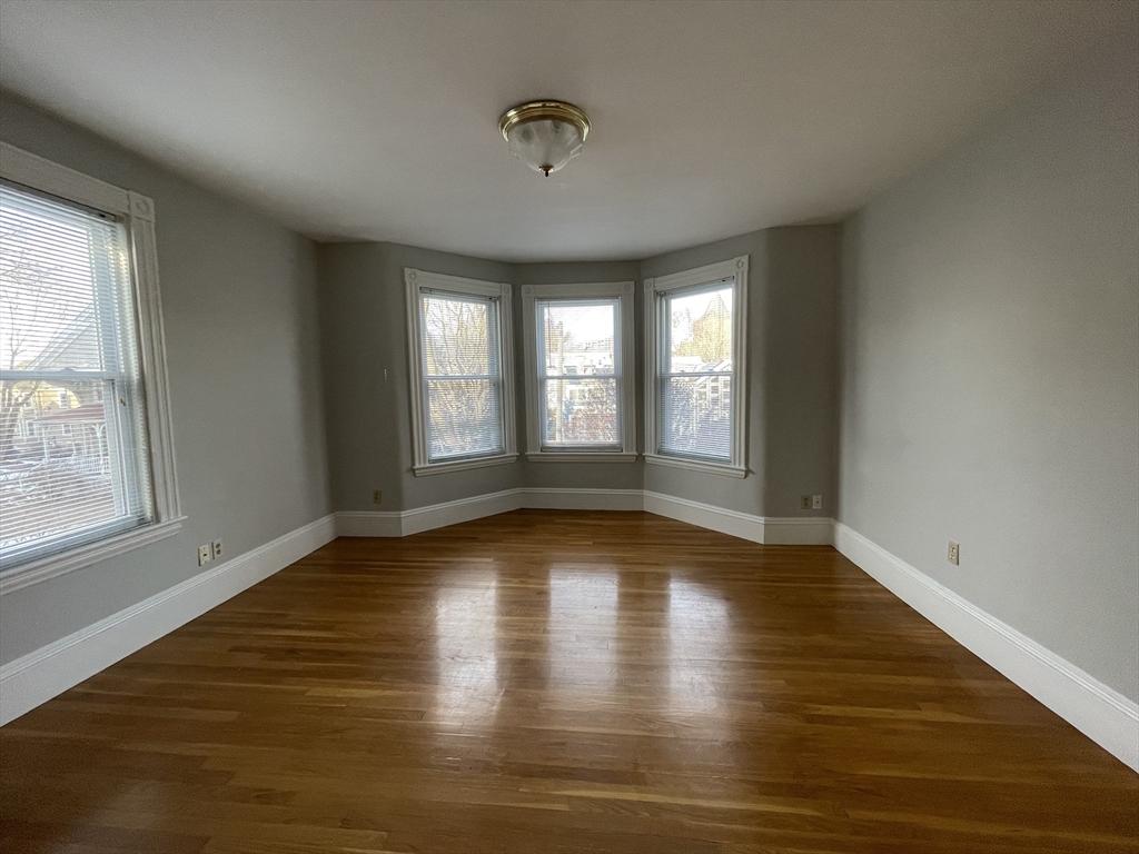 4 bed, 2 bath apartment for rent at 11 Maple Cir Unit 0, Newton Corner — photo 16 of 31