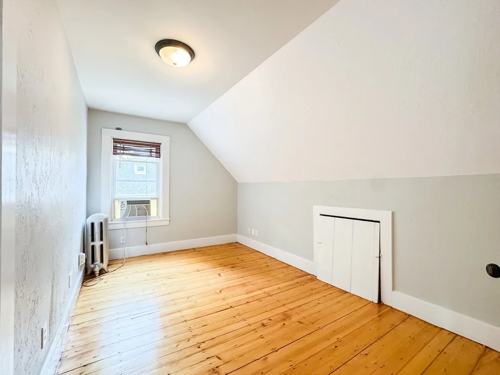4 bed, 2 bath apartment for rent at 11 Maple Cir Unit 11, Newton — photo 22 of 29
