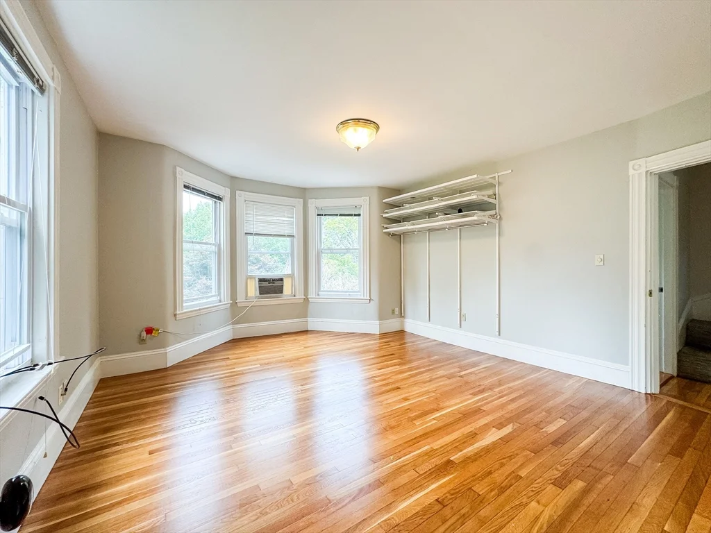 4 bed, 2 bath apartment for rent at 11 Maple Cir Unit 11, Newton — photo 18 of 29