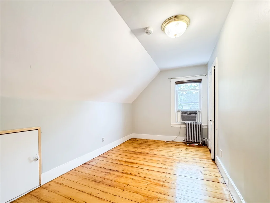 4 bed, 2 bath apartment for rent at 11 Maple Cir Unit 11, Newton — photo 21 of 29