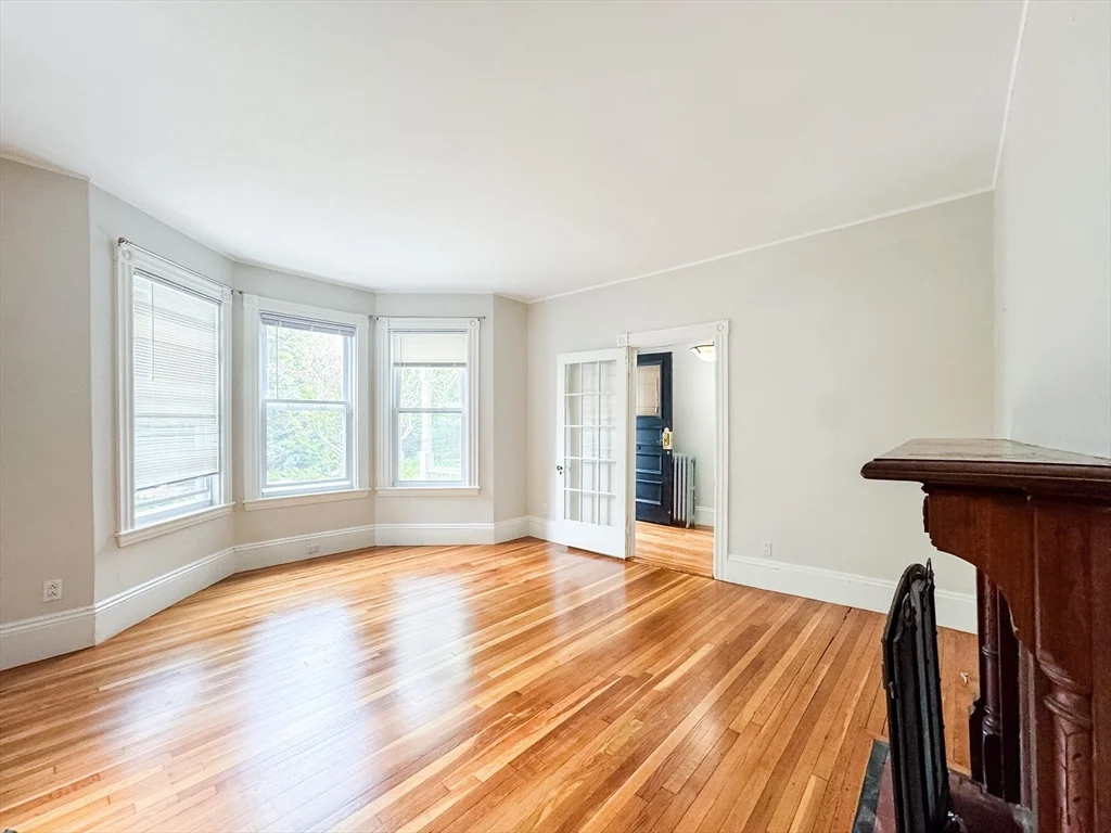 4 bed, 2 bath apartment for rent at 11 Maple Cir Unit 11, Newton