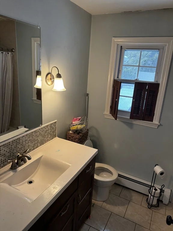 3 bed, 1 bath apartment for rent at 11 Maple St, West Boylston — photo 6 of 11
