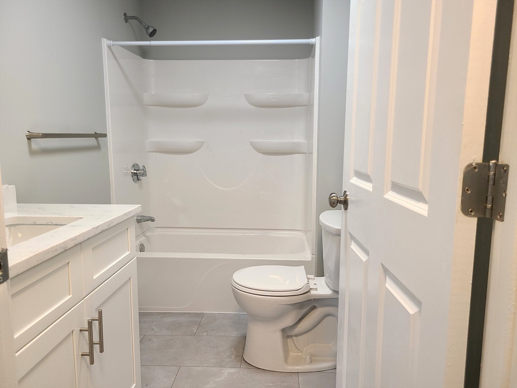 3 bed, 1 bath apartment for rent at 11 Maple Unit 1, Rockland — photo 28 of 30