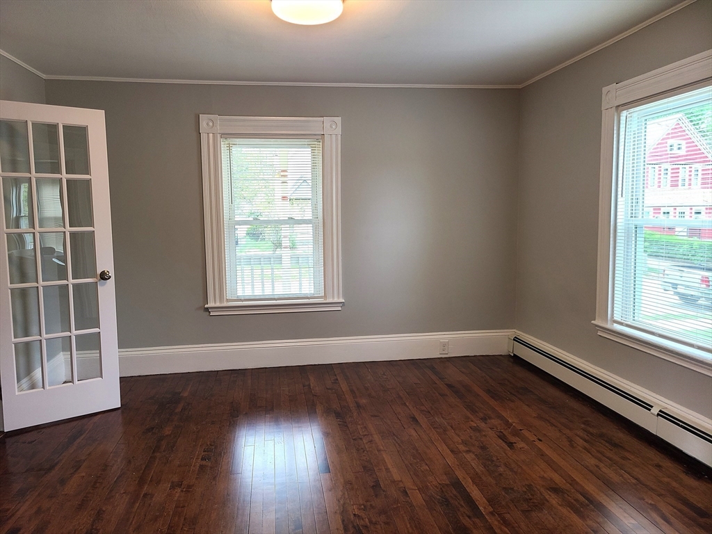 3 bed, 1 bath apartment for rent at 11 Maple Unit 1, Rockland — photo 5 of 30