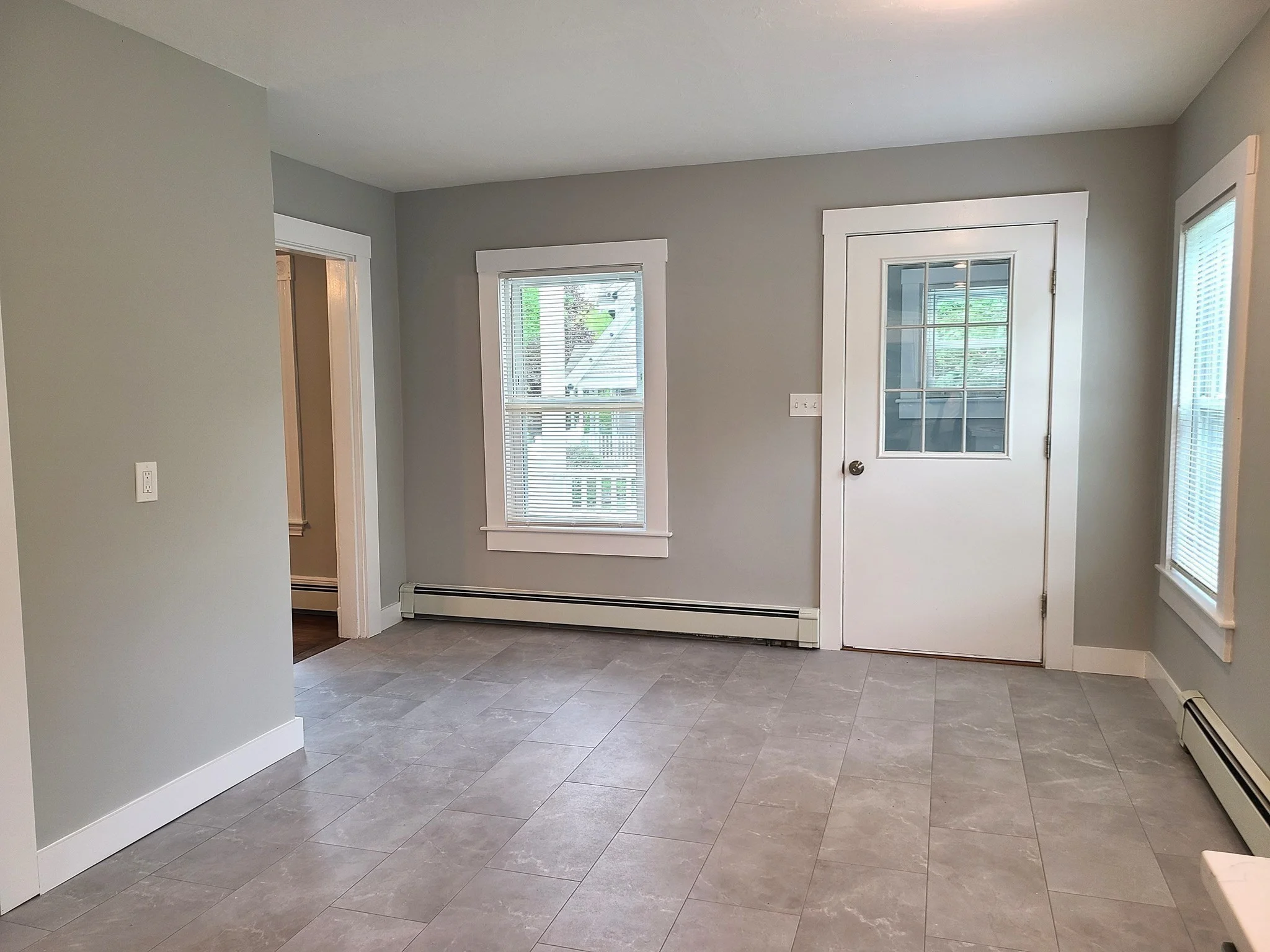 3 bed, 1 bath apartment for rent at 11 Maple Unit 1, Rockland — photo 14 of 30