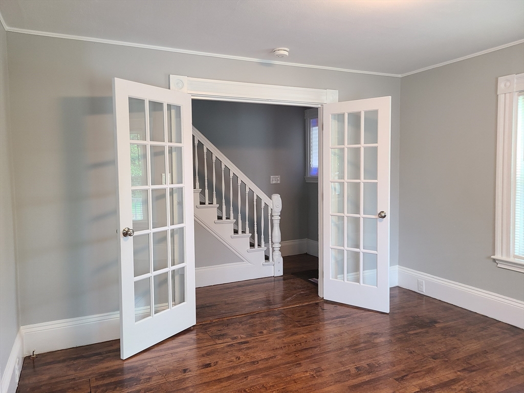 3 bed, 1 bath apartment for rent at 11 Maple Unit 1, Rockland — photo 4 of 30