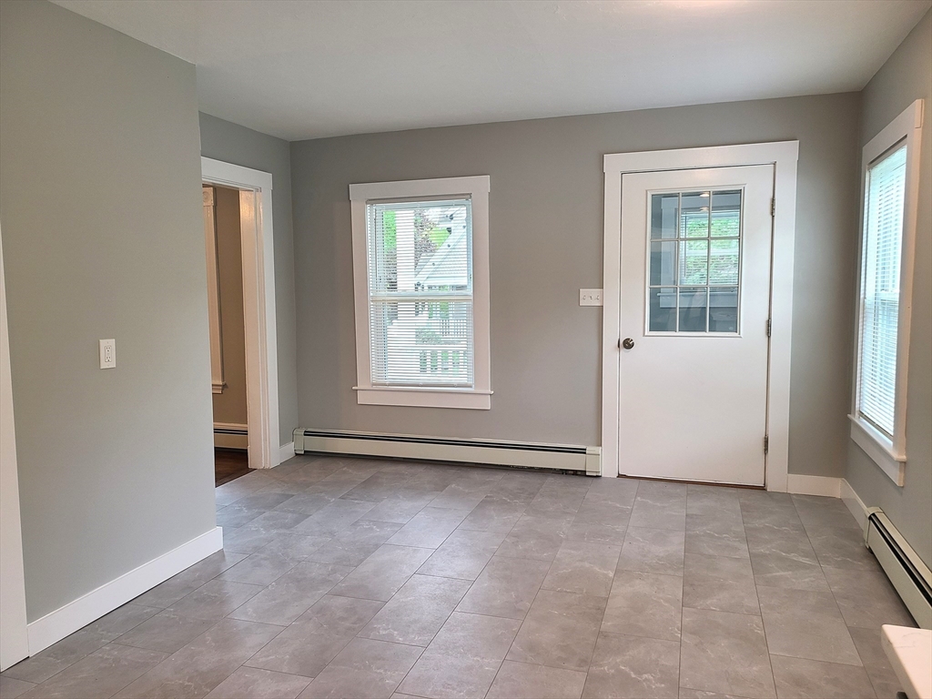 3 bed, 1 bath apartment for rent at 11 Maple Unit 1, Rockland — photo 14 of 30