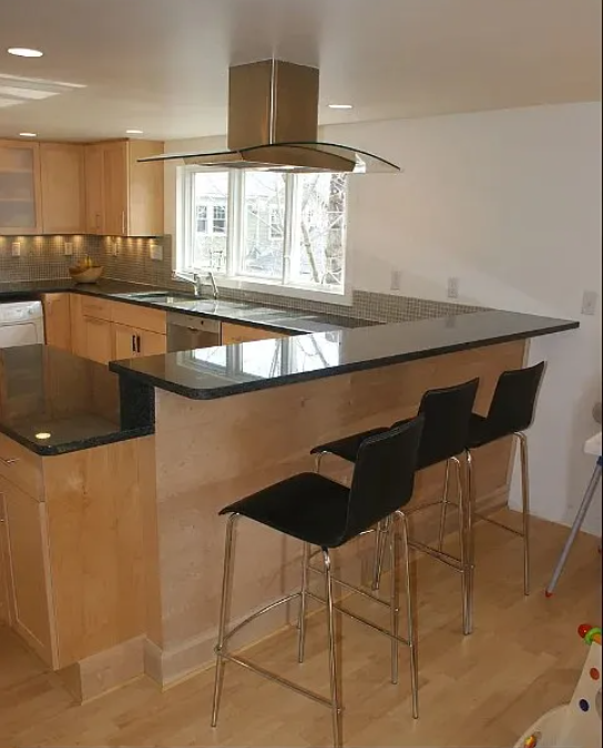 2 bed, 1 bath apartment for rent at 11 Marie Ave Unit 3, Mid Cambridge — photo 4 of 15