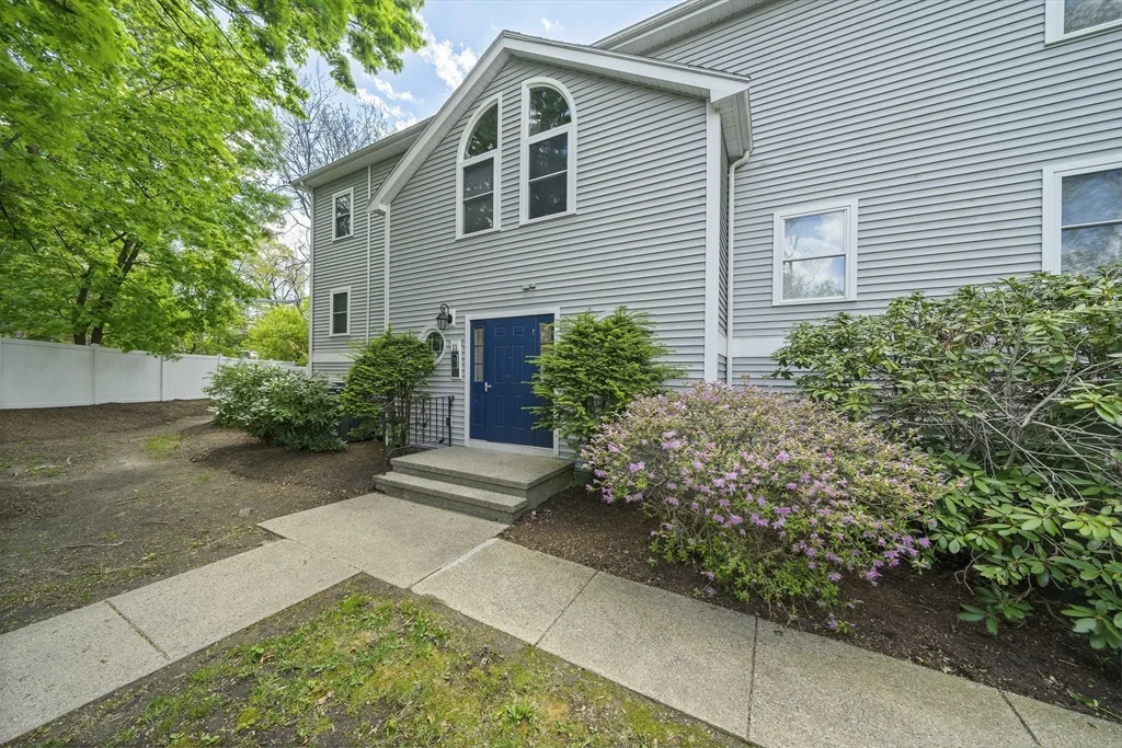2 bed, 1 bath apartment for rent at 11 Marion St Unit A, Roslindale — photo 18 of 18