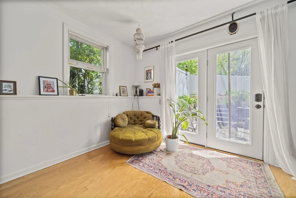 2 bed, 1 bath apartment for rent at 11 Marion St Unit A, Roslindale — photo 5 of 18