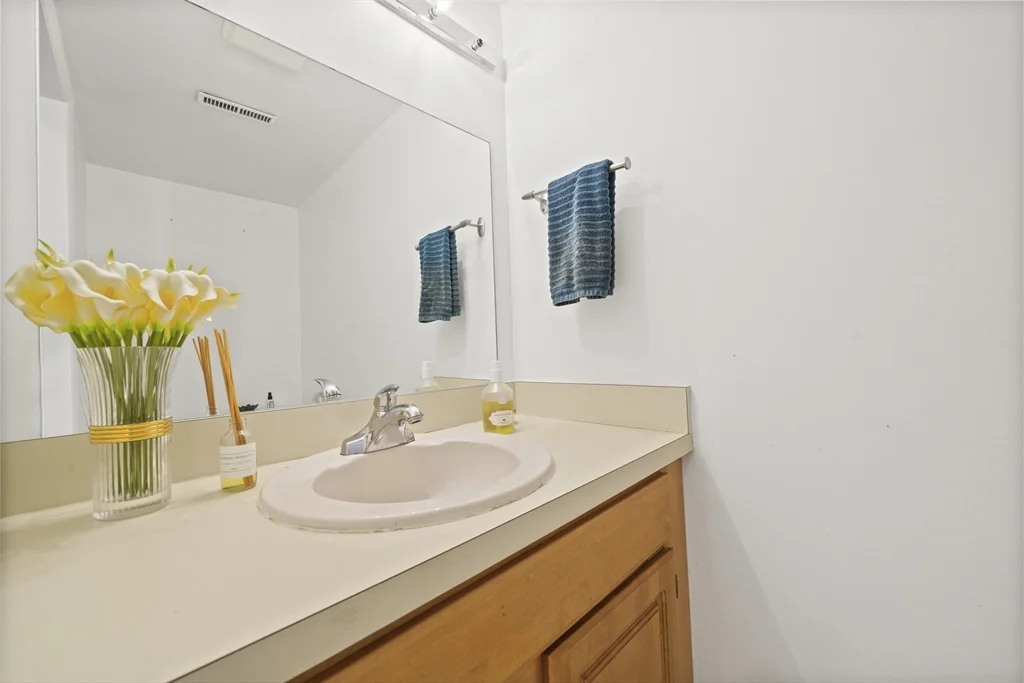 2 bed, 1 bath apartment for rent at 11 Marion St Unit A, Roslindale — photo 11 of 18
