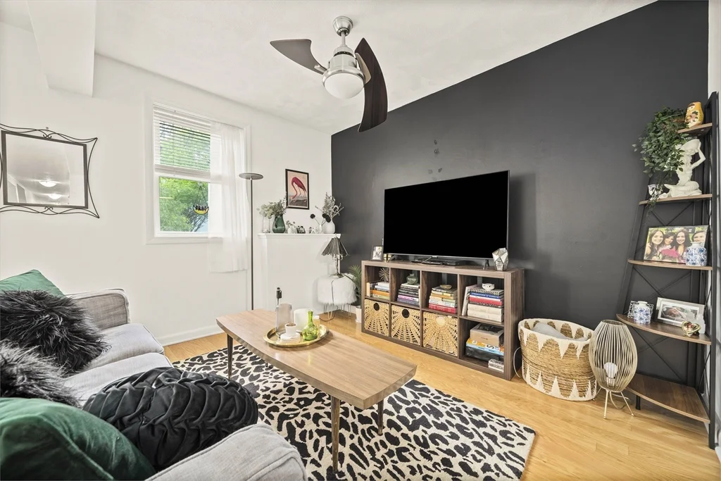 2 bed, 1 bath apartment for rent at 11 Marion St Unit A, Roslindale — photo 6 of 18