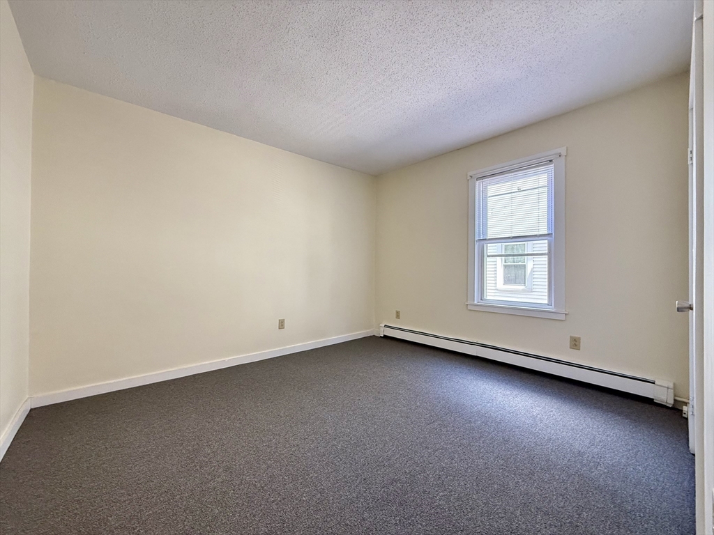 4 bed, 1 bath apartment for rent at 11 Mason Ave Unit 1, North Attleboro — photo 8 of 18