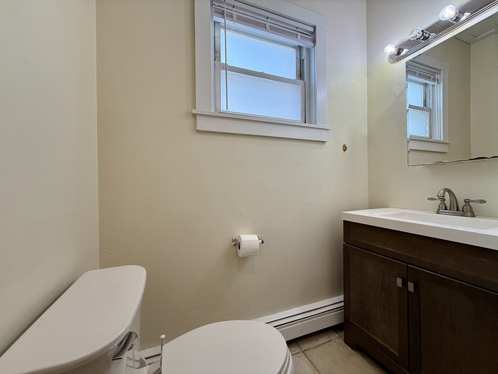 4 bed, 1 bath apartment for rent at 11 Mason Ave Unit 1, North Attleboro — photo 11 of 18