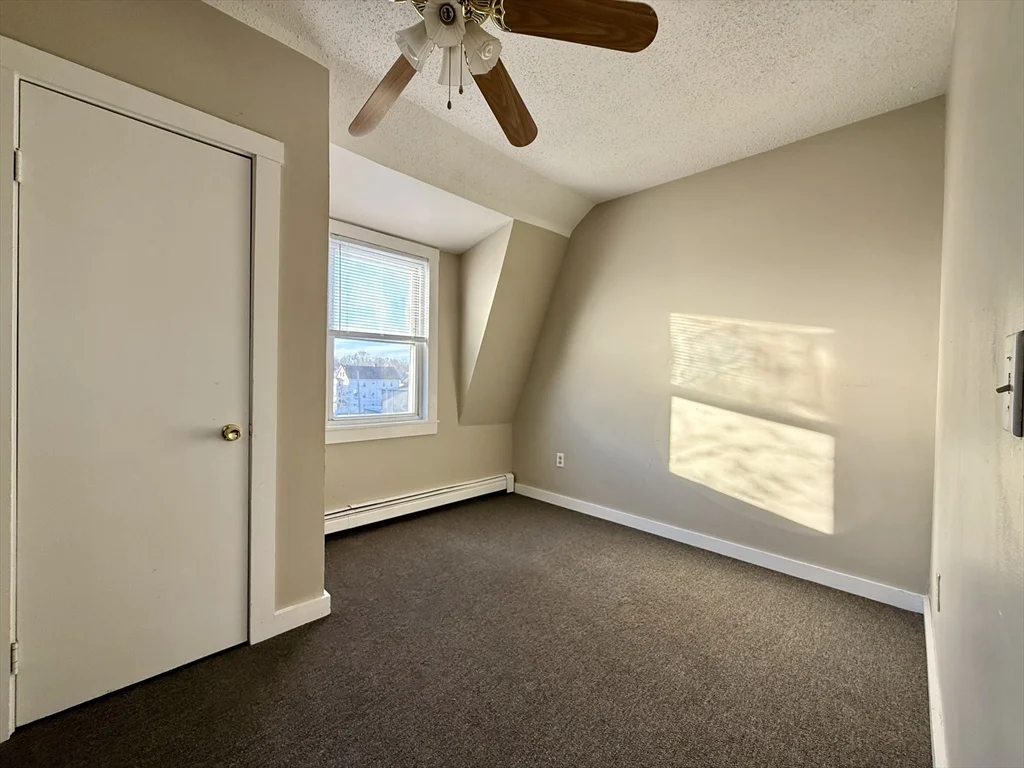 4 bed, 1 bath apartment for rent at 11 Mason Ave Unit 4, North Attleboro — photo 6 of 16