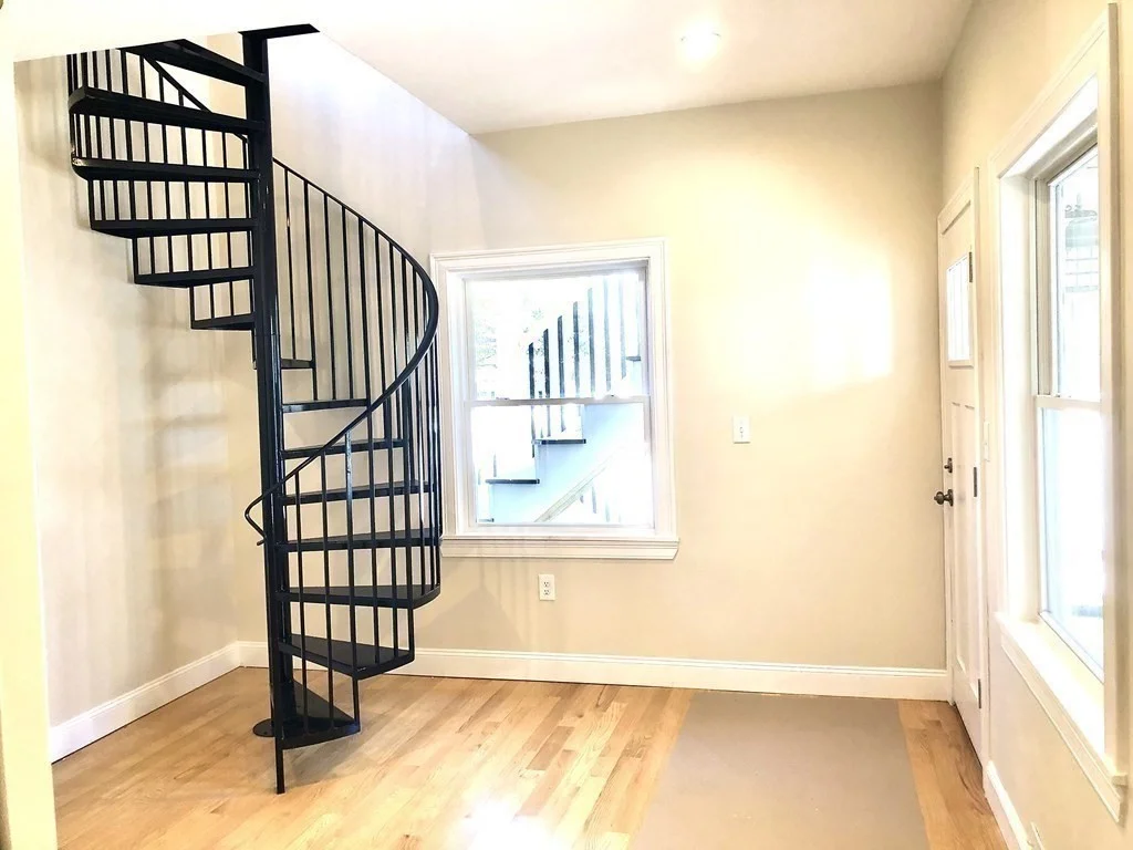 2 bed, 2 bath apartment for rent at 11 Mason Unit 1, Everett — photo 15 of 21