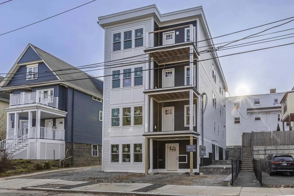 2 bed, 1 bath apartment for rent at 11 Mclellen Unit 1, Dorchester — photo 3 of 8