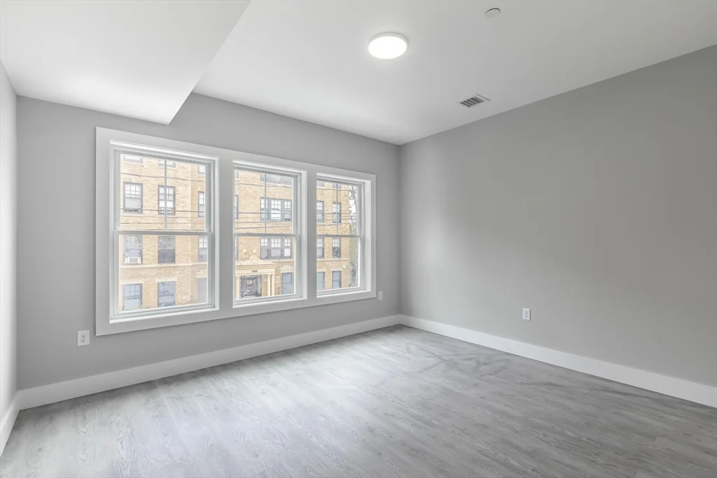 2 bed, 1 bath apartment for rent at 11 Mclellen Unit 1, Dorchester — photo 4 of 8