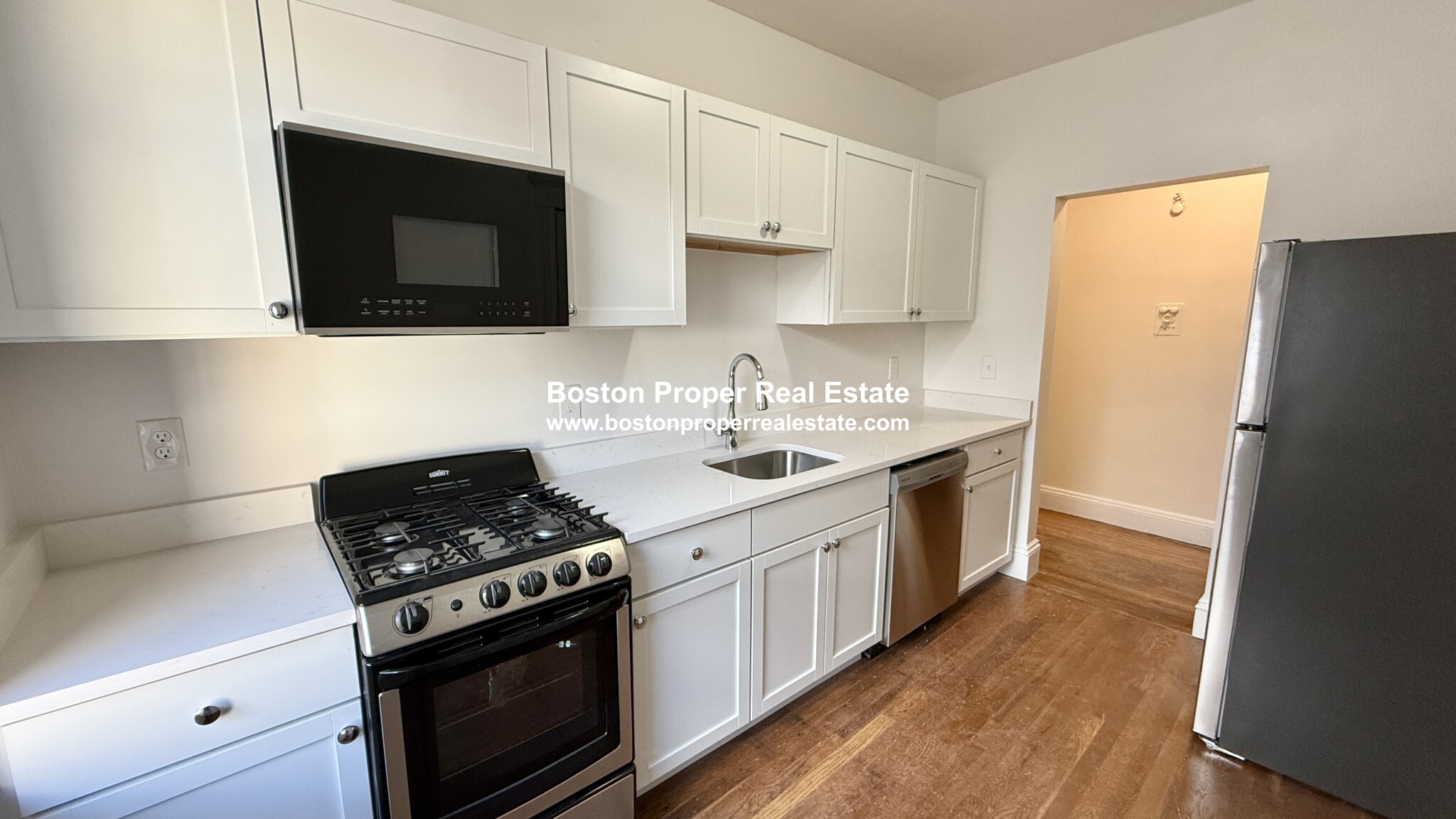 2 bed, 1 bath apartment for rent at 11 Melvin Ave Unit 12, Brighton — photo 2 of 9