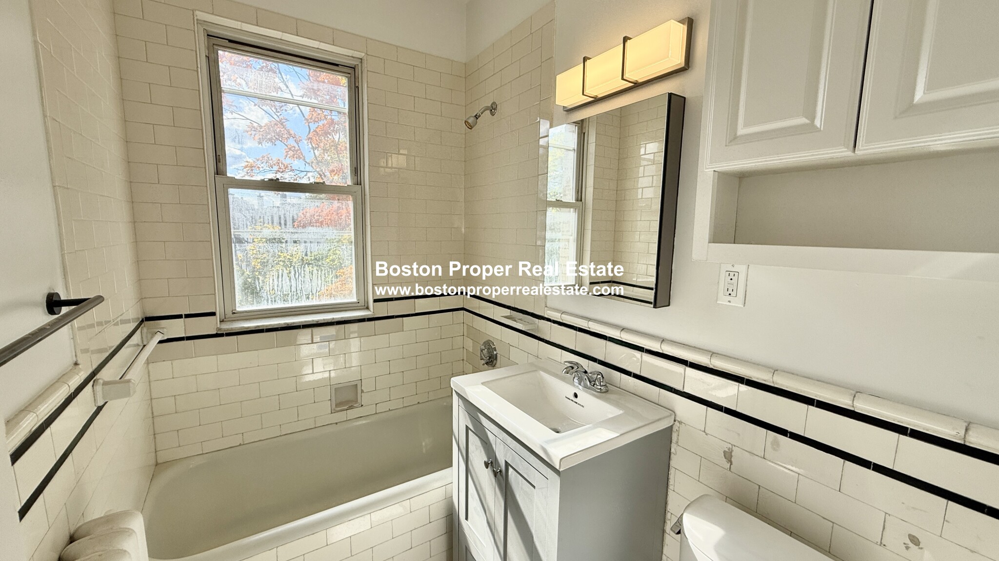 2 bed, 1 bath apartment for rent at 11 Melvin Ave Unit 12, Brighton — photo 6 of 9