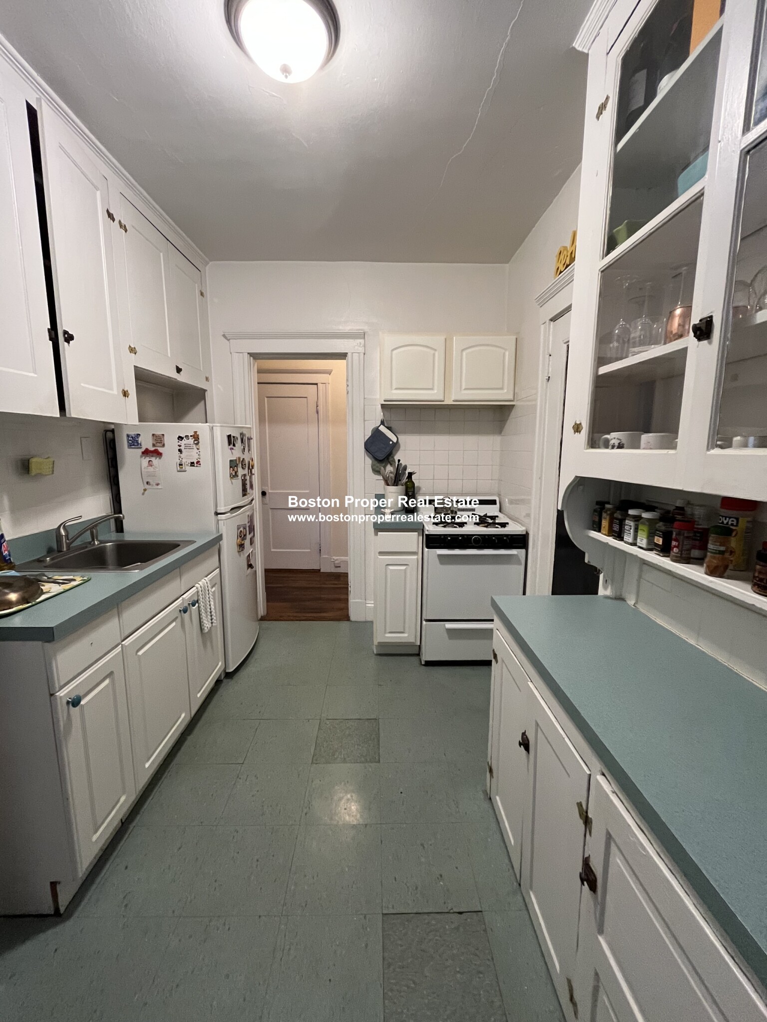 2 bed, 1 bath apartment for rent at 11 Melvin Ave Unit 4, Brighton — photo 5 of 10