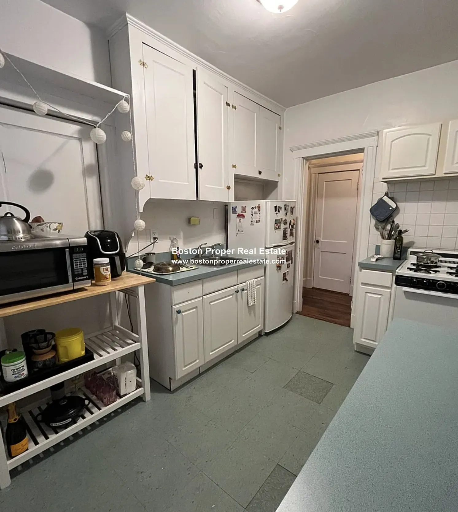 2 bed, 1 bath apartment for rent at 11 Melvin Ave Unit 5, Brighton — photo 4 of 10
