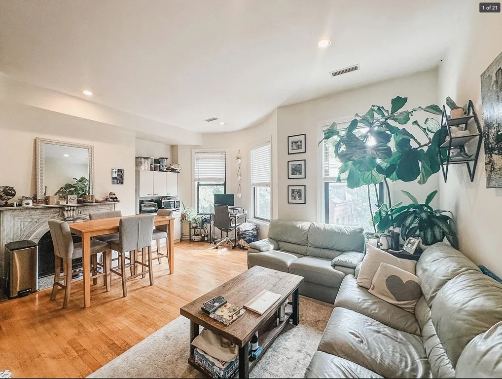 2 bed, 1 bath apartment for rent at 11 Milford Unit 3, South End