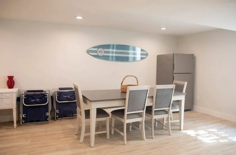 4 bed, 4+ bath apartment for rent at 11 Miller Ln, Nantucket — photo 14 of 21