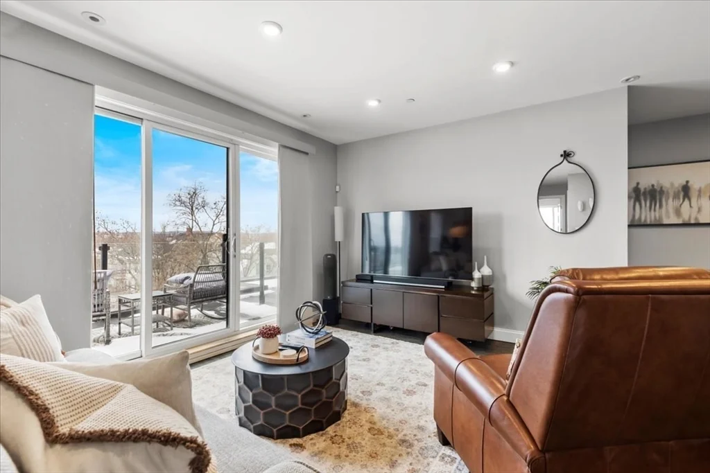 2 bed, 2 bath apartment for rent at 11 Minot St Unit 306, Dorchester — photo 10 of 21