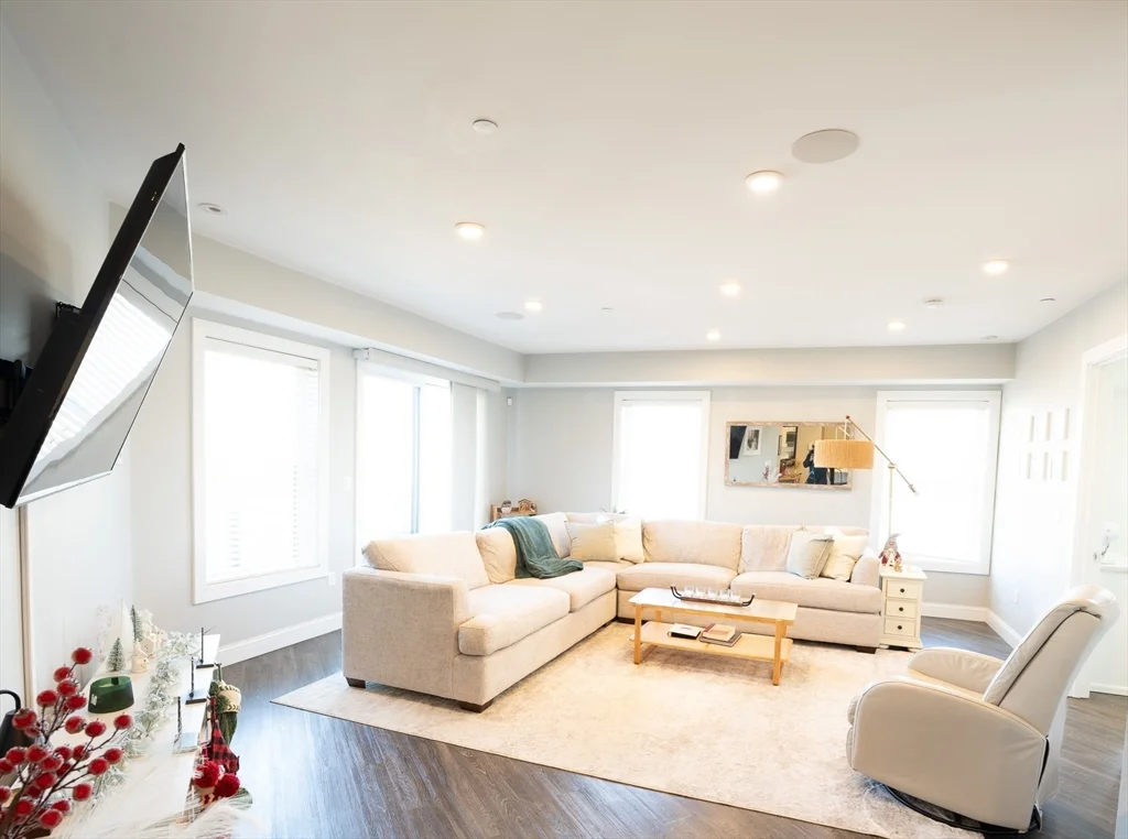 2 bed, 2 bath apartment for rent at 11 Minot Unit 203, Dorchester — photo 7 of 16