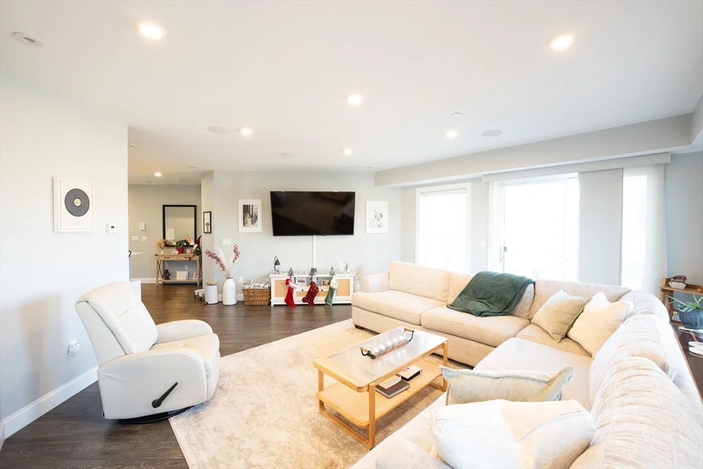 2 bed, 2 bath apartment for rent at 11 Minot Unit 203, Dorchester — photo 6 of 16