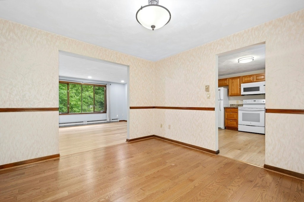 3 bed, 2 bath apartment for rent at 11 Minuteman Way Unit 11, Shrewsbury — photo 15 of 36