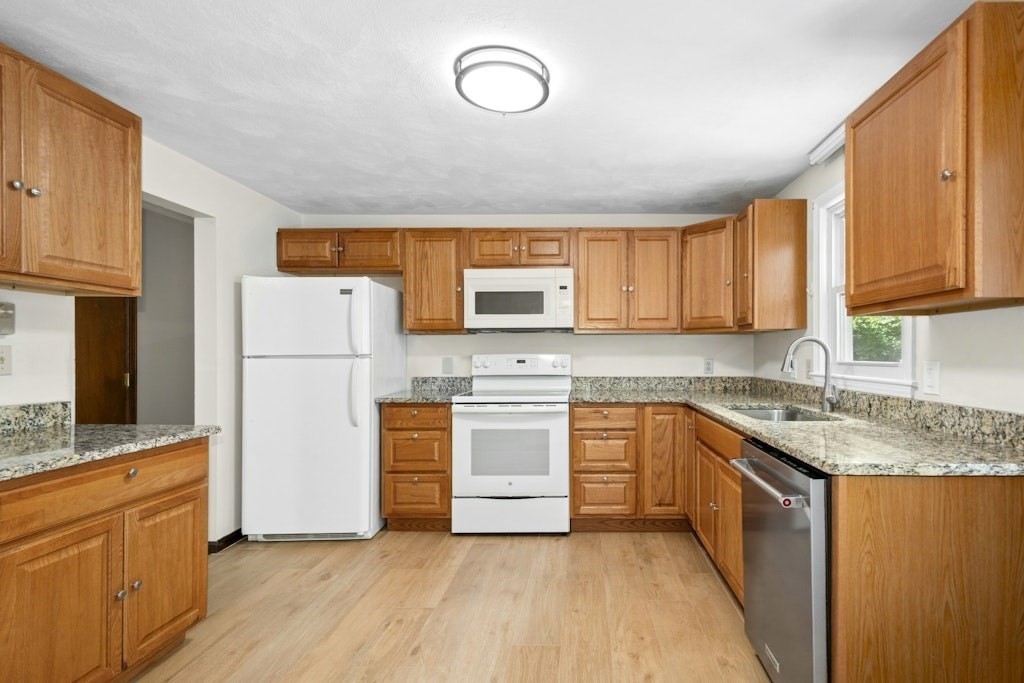 3 bed, 2 bath apartment for rent at 11 Minuteman Way Unit 11, Shrewsbury — photo 10 of 36