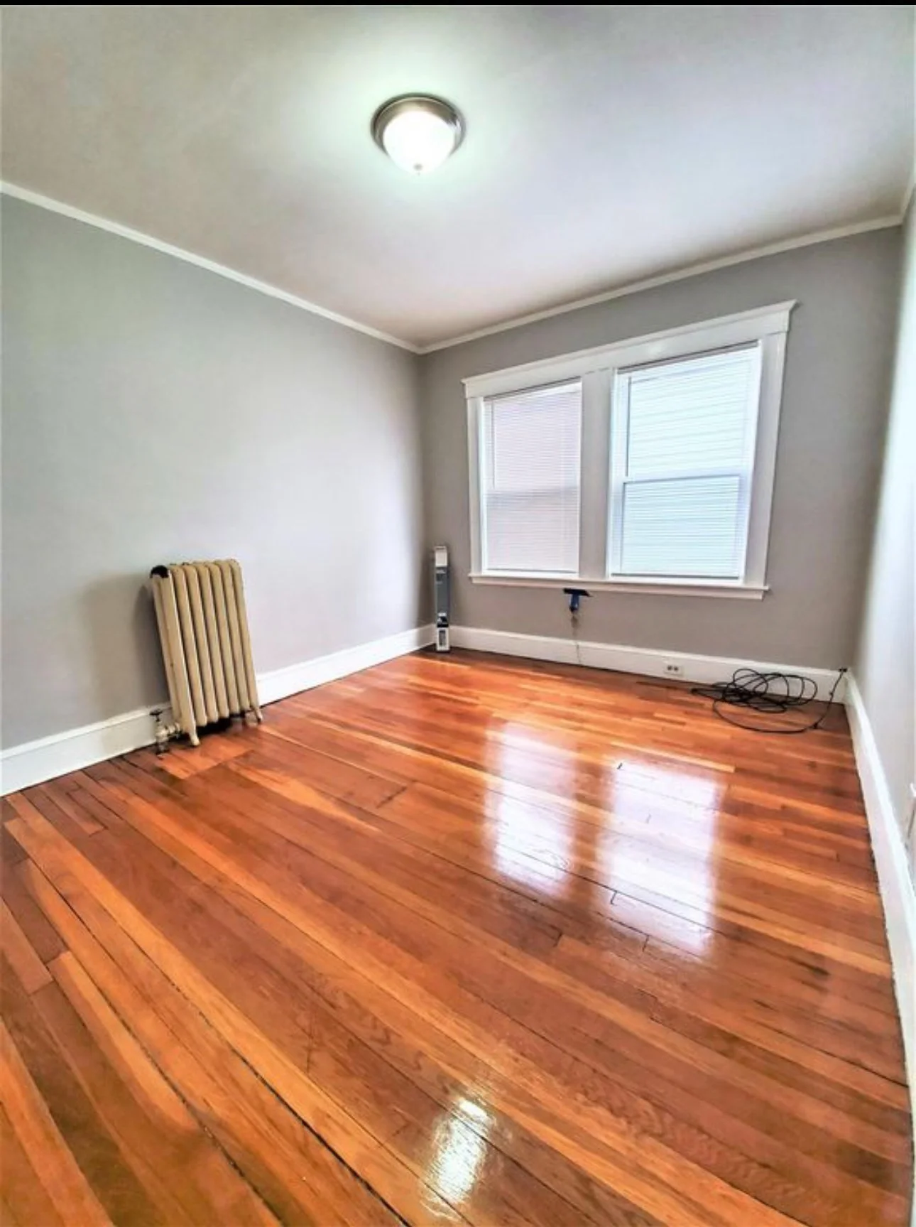 2 bed, 1 bath apartment for rent at 11 Monponset Unit 1, Hyde Park — photo 6 of 11