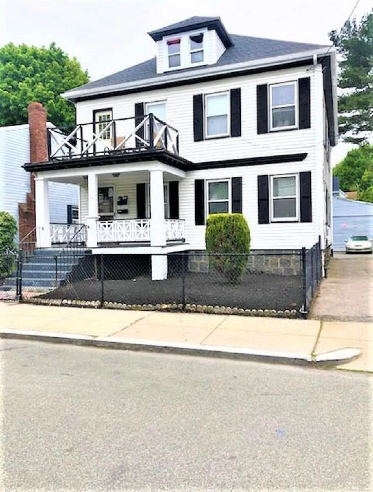 2 bed, 1 bath apartment for rent at 11 Monponset Unit 1, Hyde Park — photo 1 of 11
