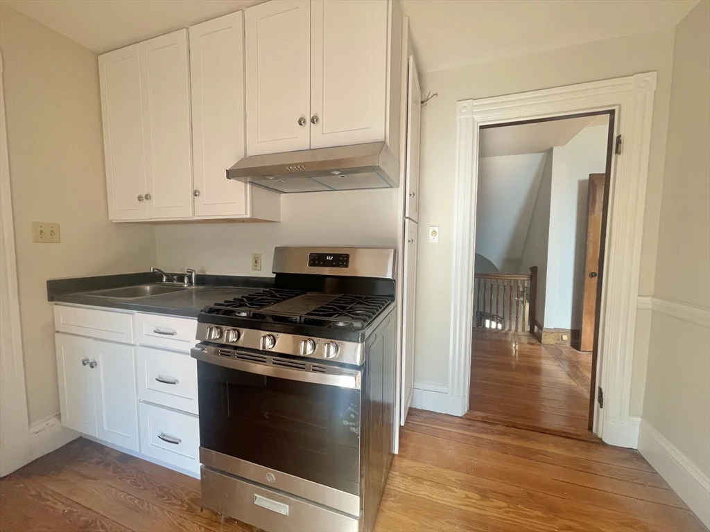 1 bed, 1 bath apartment for rent at 11 Montague St Unit 3, Dorchester — photo 7 of 13