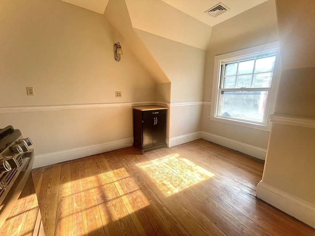 1 bed, 1 bath apartment for rent at 11 Montague St Unit 3, Dorchester — photo 9 of 13