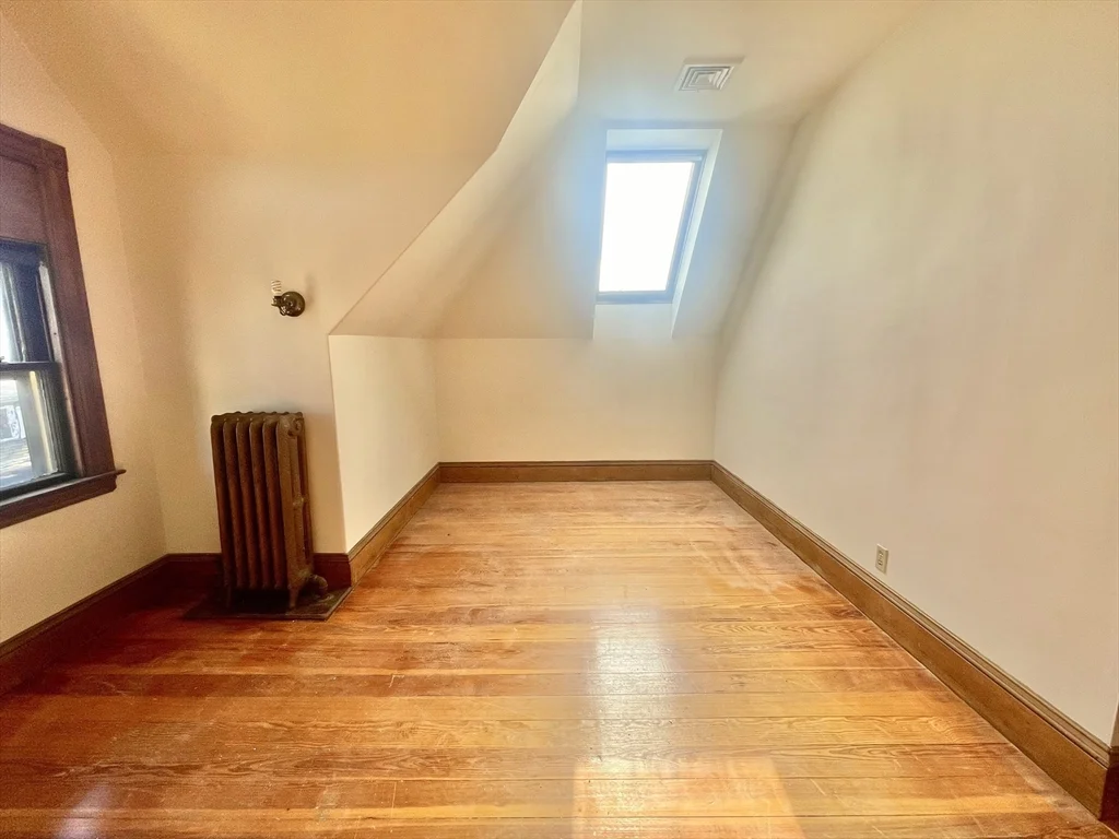 1 bed, 1 bath apartment for rent at 11 Montague St Unit 3, Dorchester — photo 5 of 13
