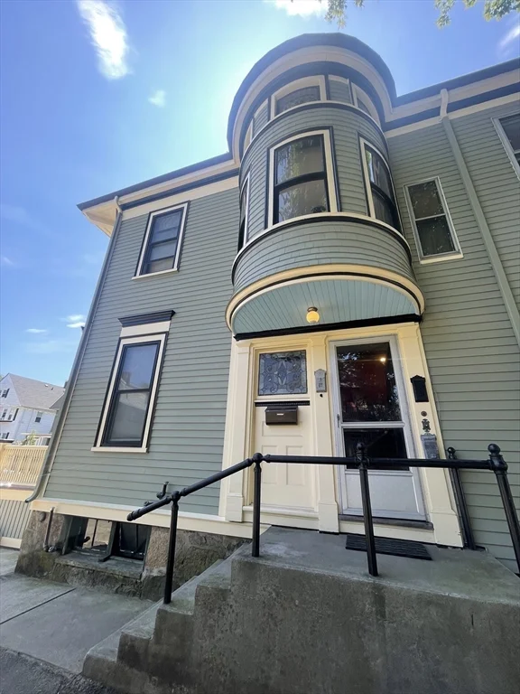 1 bed, 1 bath apartment for rent at 11 Montague St Unit 3, Dorchester — photo 13 of 13
