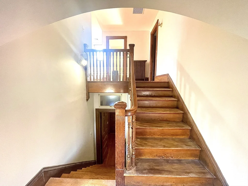 1 bed, 1 bath apartment for rent at 11 Montague St Unit 3, Dorchester — photo 2 of 13