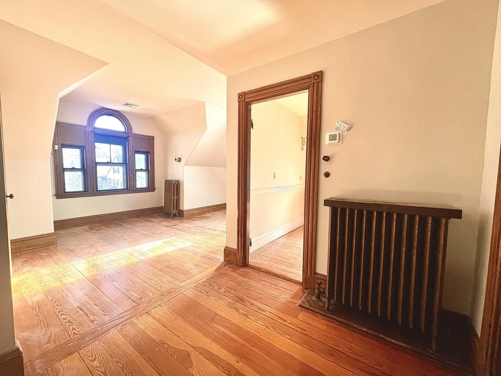 1 bed, 1 bath apartment for rent at 11 Montague St Unit 3, Dorchester — photo 3 of 13
