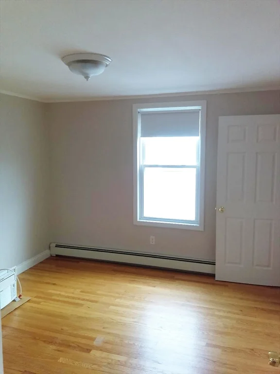3 bed, 2 bath apartment for rent at 11 Montfern Ave Unit 3, Brighton — photo 9 of 18