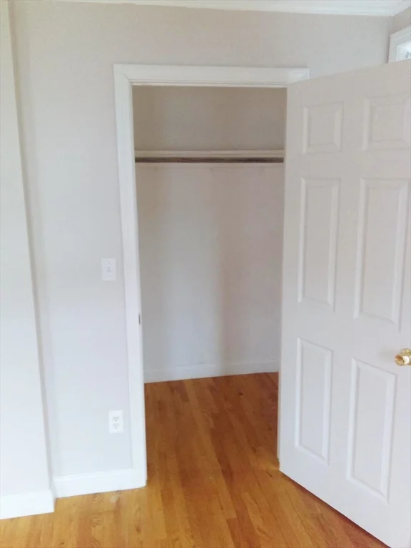 3 bed, 2 bath apartment for rent at 11 Montfern Ave Unit 3, Brighton — photo 6 of 18