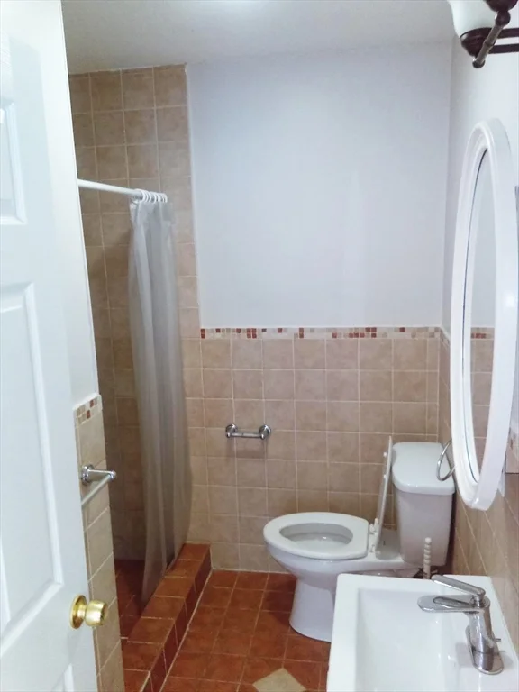 3 bed, 2 bath apartment for rent at 11 Montfern Ave Unit 3, Brighton — photo 13 of 18