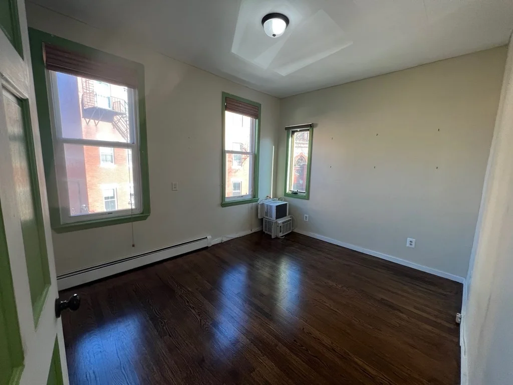 2 bed, 1 bath apartment for rent at 11 Monument Ave Unit 2, Charlestown — photo 6 of 11