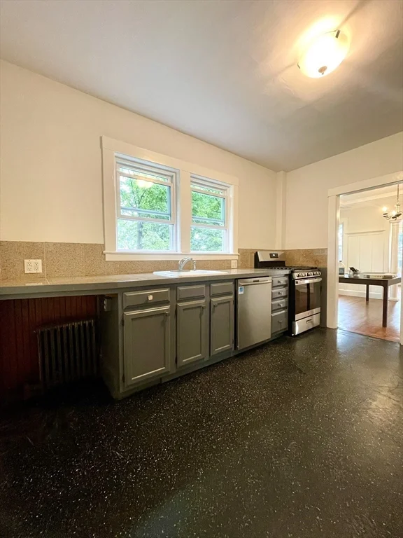 2 bed, 1 bath apartment for rent at 11 Mount Cushing Ter Unit 1, Dorchester — photo 22 of 28