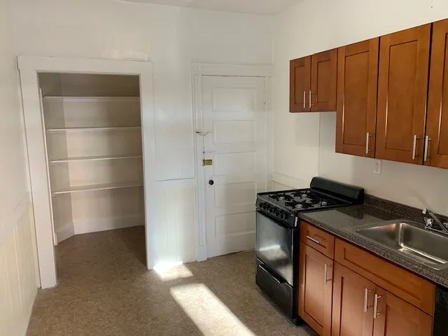3 bed, 1 bath apartment for rent at 11 Mount Hood Rd Unit 1, Brighton — photo 24 of 24
