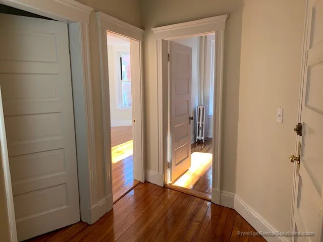 3 bed, 1 bath apartment for rent at 11 Mount Hood Rd Unit 1, Brighton — photo 2 of 24