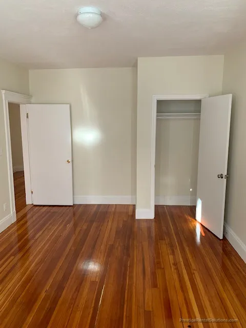 3 bed, 1 bath apartment for rent at 11 Mount Hood Rd Unit 1, Brighton — photo 4 of 24