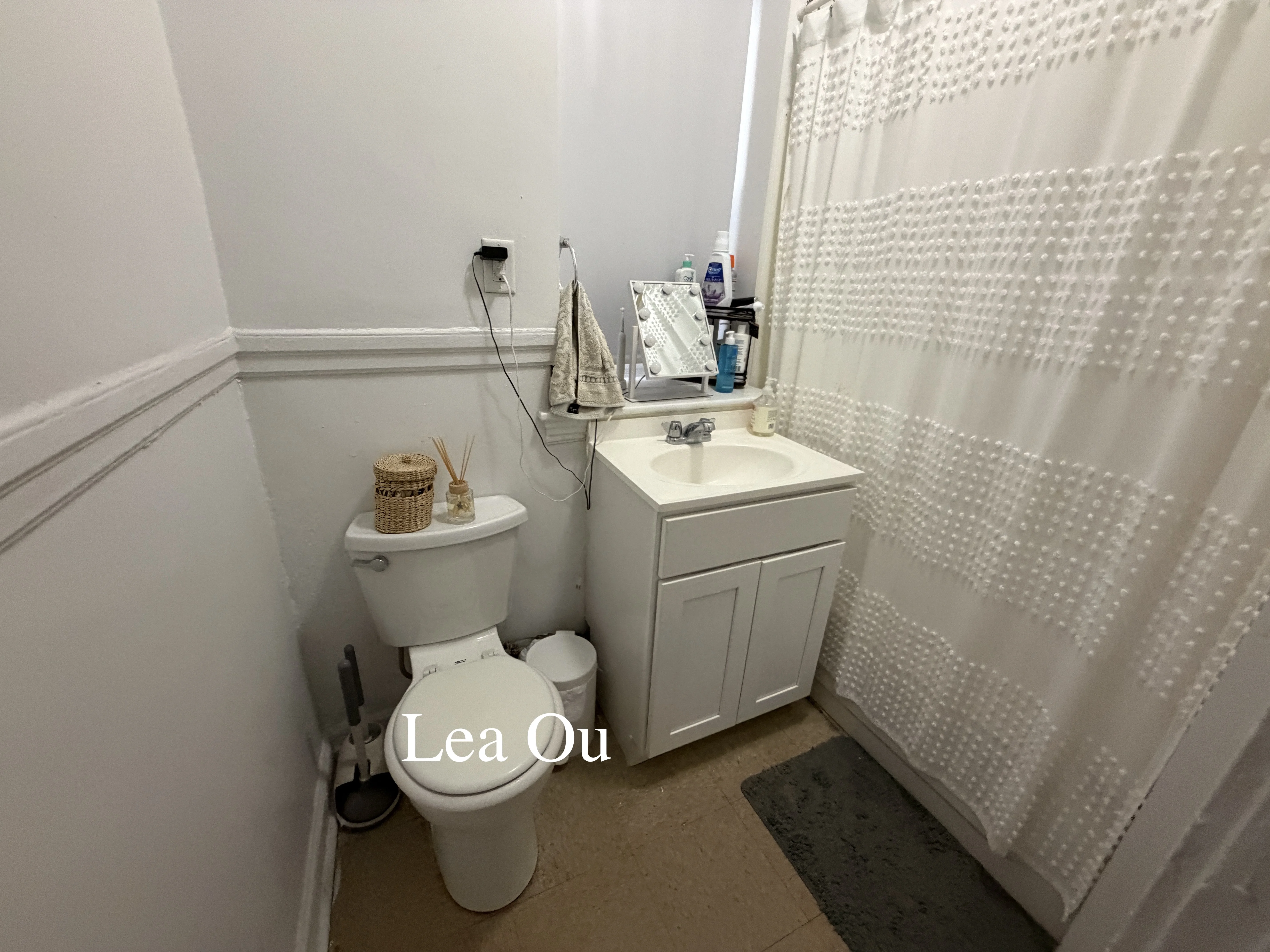 3 bed, 1 bath apartment for rent at 11 Mount Hood Rd Unit 2, Brighton — photo 6 of 10